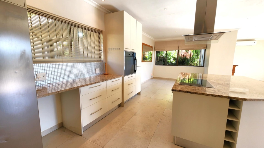 3 Bedroom Property for Sale in Vredehoek Western Cape